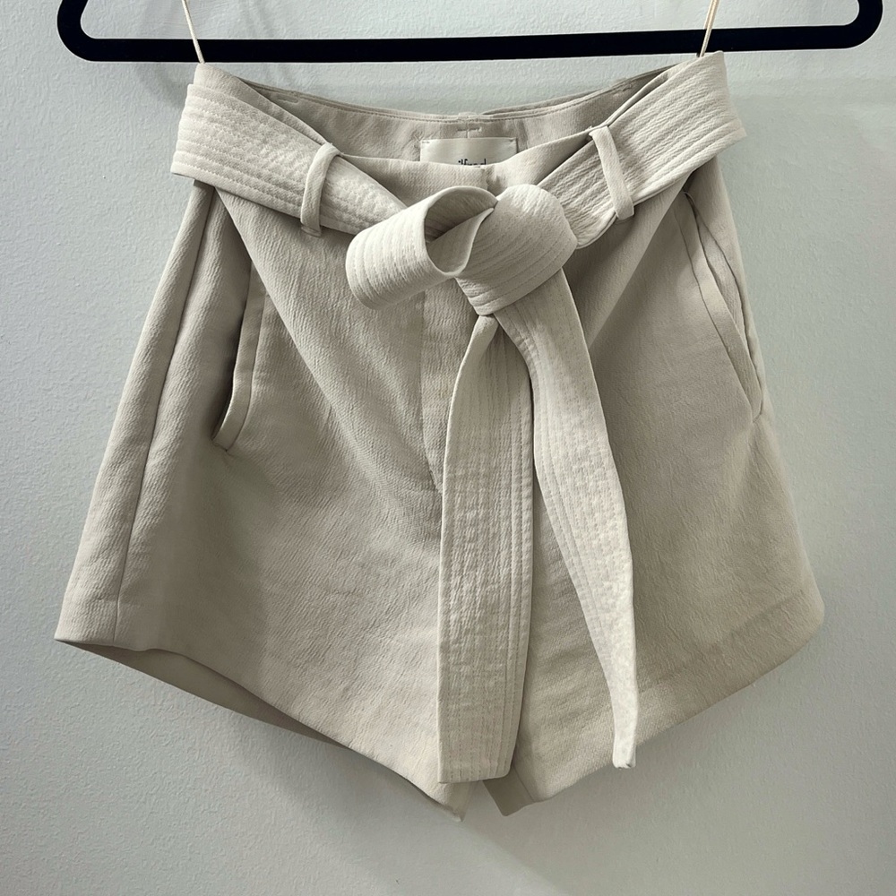 Aritzia Beige Tie-Front Shorts